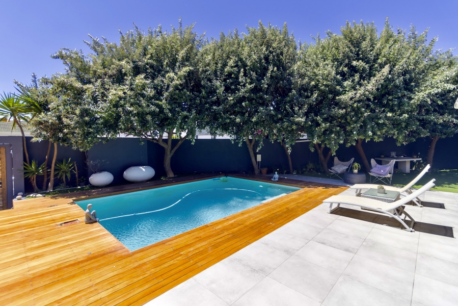 5 Bedroom Property for Sale in Melkbosstrand Central Western Cape